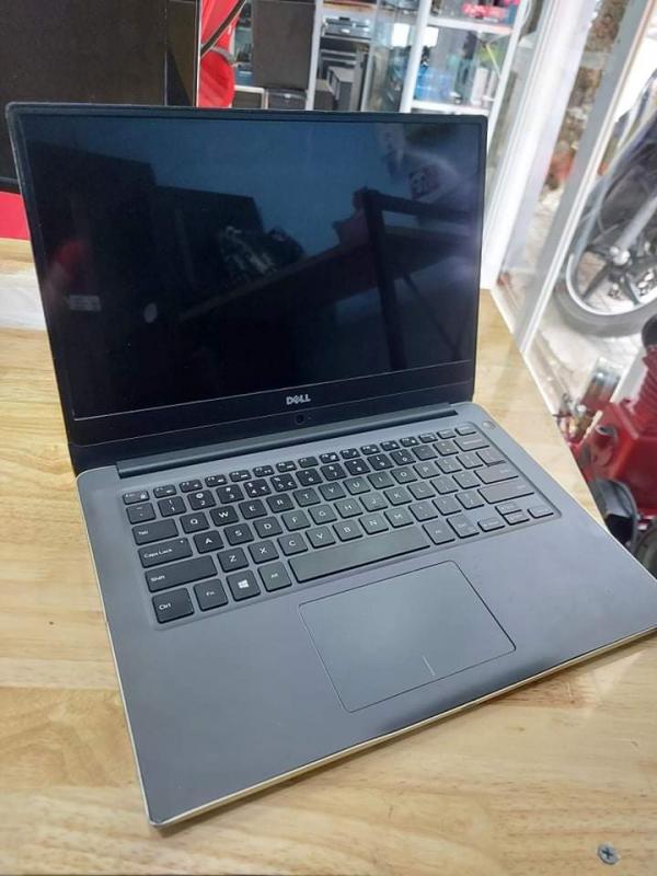 Thu Mua Laptop Cũ Quận 7 – Giá Cao, Uy Tín, Có Mặt Sau 15 Phút 